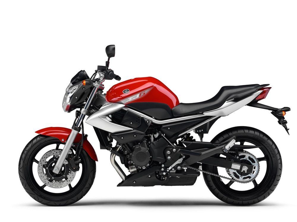 Yamaha XJ6N ABS 600cc lesmotor met vol vermogen van Autorijschool Adios